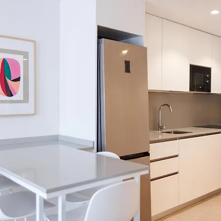 New Stylish 2 Bedroom