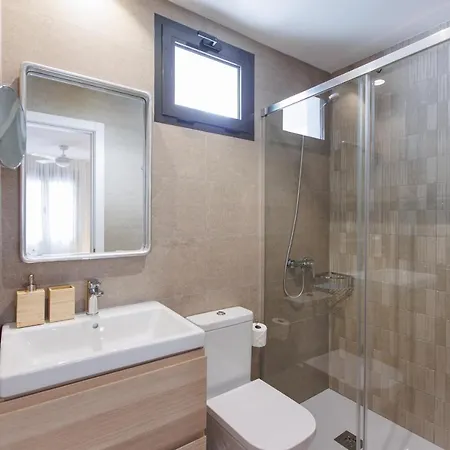 New Stylish 2 Bedroom